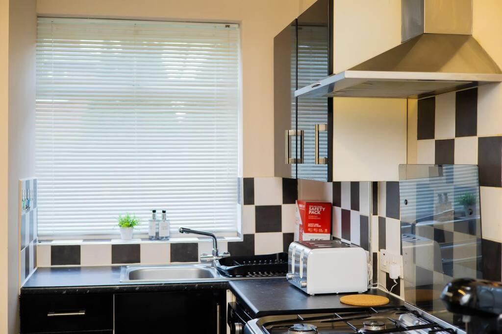 Isinmi Home - Close To Mcr City Манчестер Екстер'єр фото